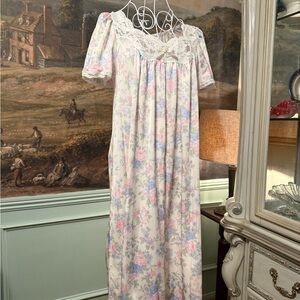 Vintage Miss Elaine Floral Nightgown Cottagecore Lace Lingerie